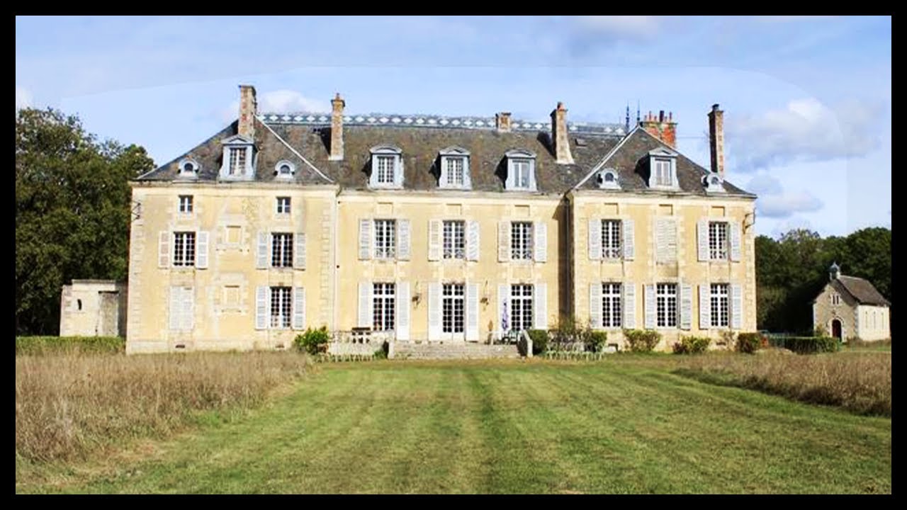 Ch&acirc;teau in Need of Renovation Poitou Charentes, France