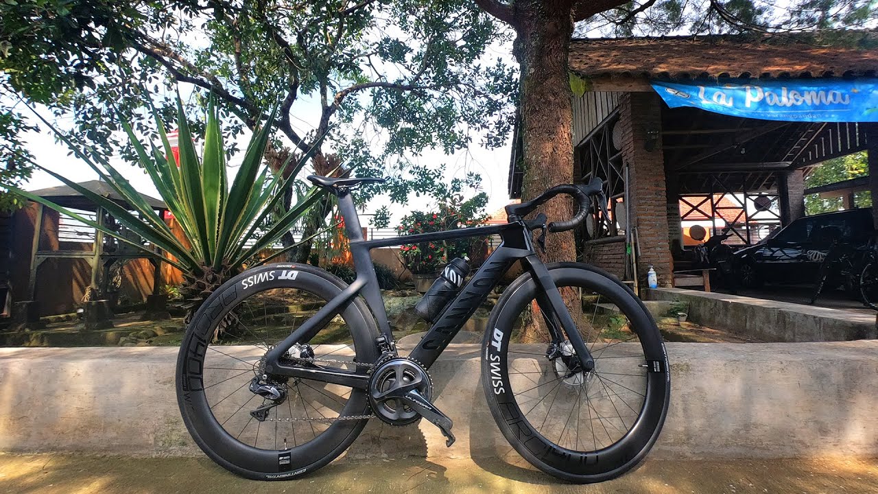 Sekilas Canyon Aero CF SLX Black on Black