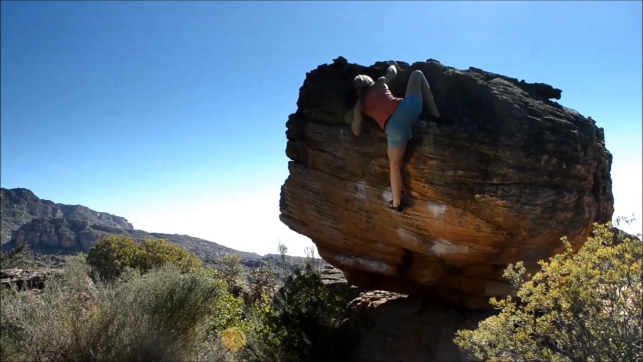 Rocklands bouldering: 3 x 7C+ by Mina Leslie-Wujastyk