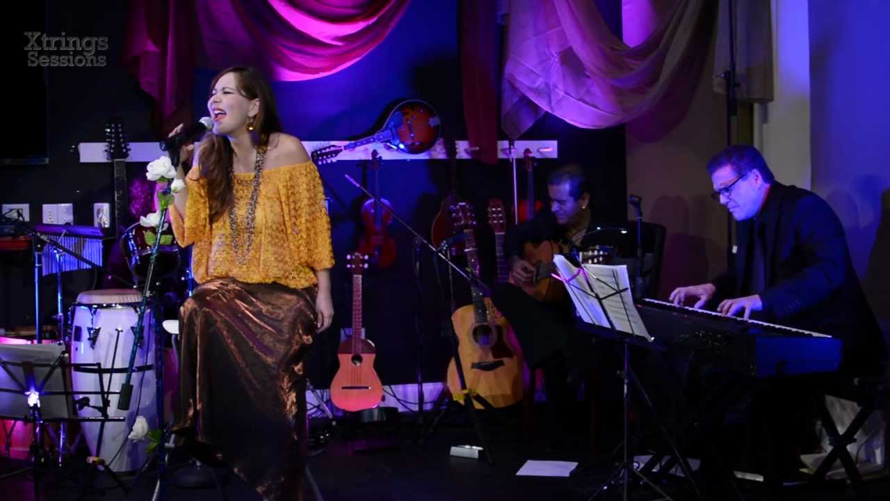 Pero viví - Saavedra en Concierto Secreto.