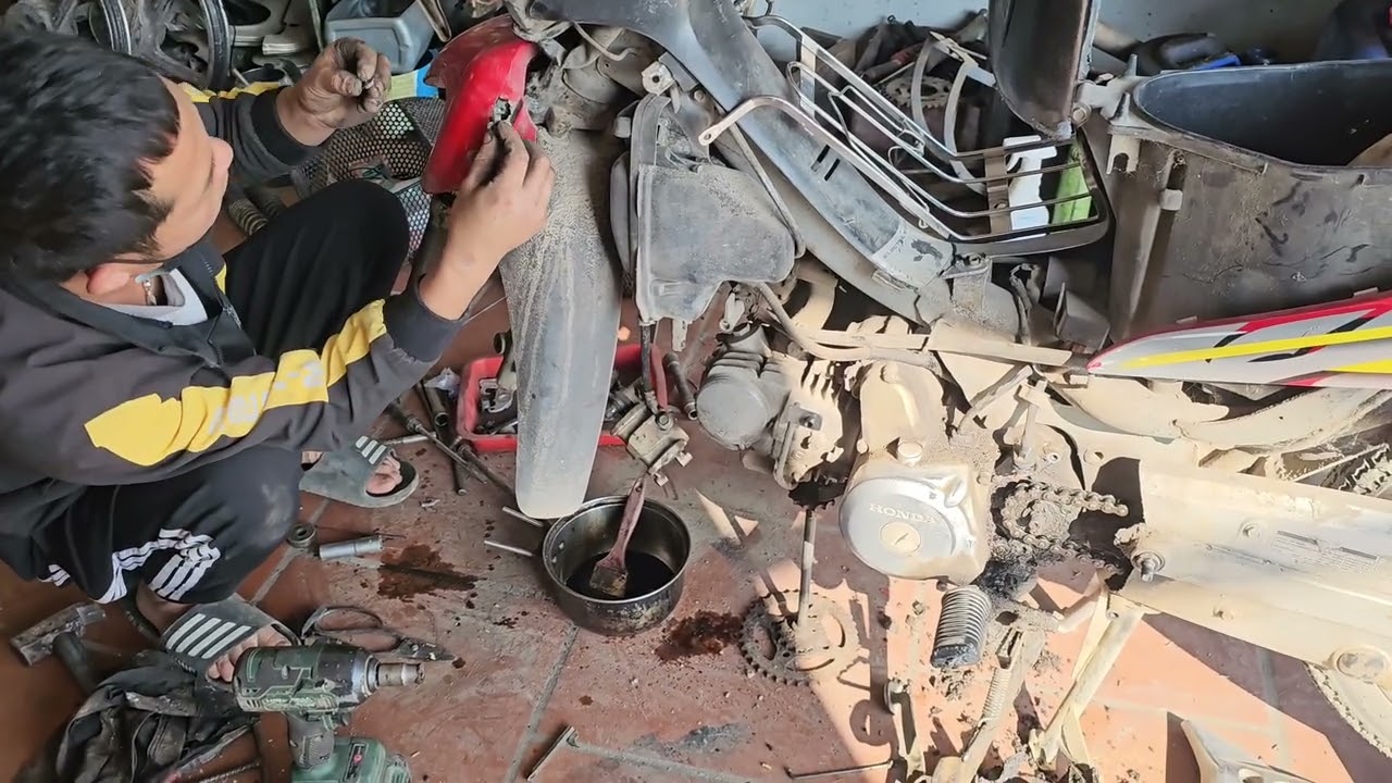 Honda Wave RS 100 Often Overworked and Seriously Sick