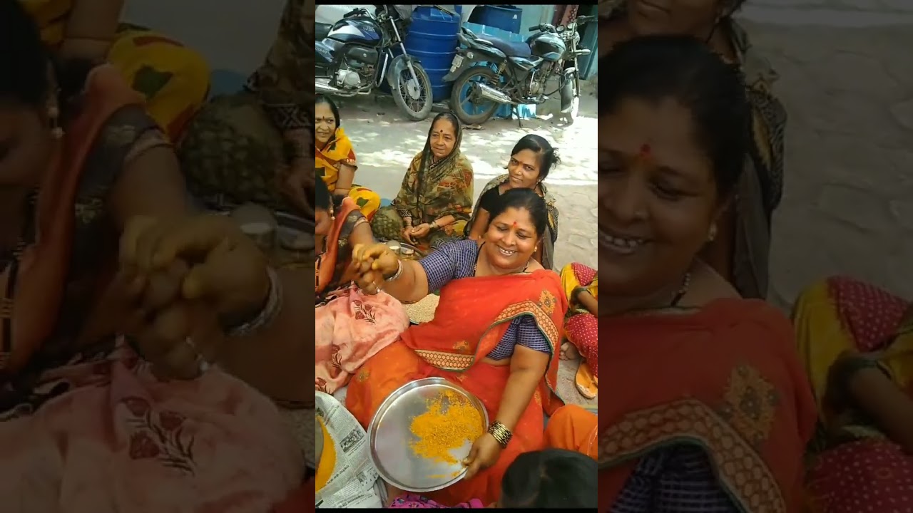 মহারাষ্ট্রে দিব্যার গায়ে হলুদ অনুষ্ঠানের আয়োজন preparation of haldi ceremony of Divya's marriage