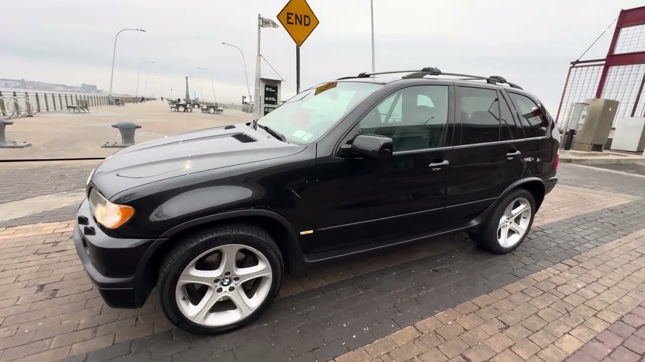 2002 BMW X5 4.6is low miles