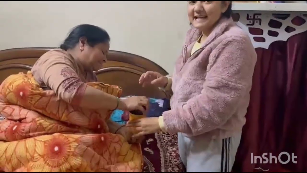 Aadhi Raat ko banaya red sauce pasta 