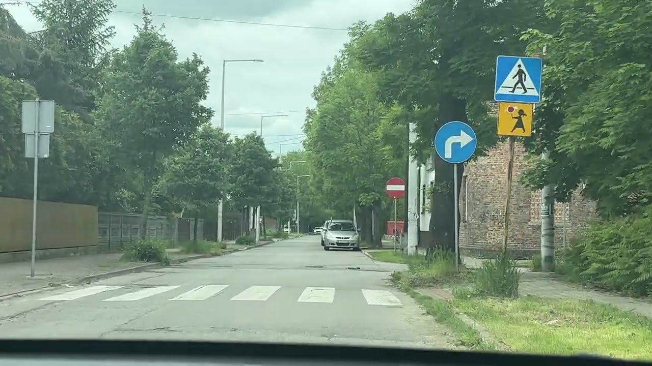 Zawiercie droga jednokierunkowa i nakaz jazdy