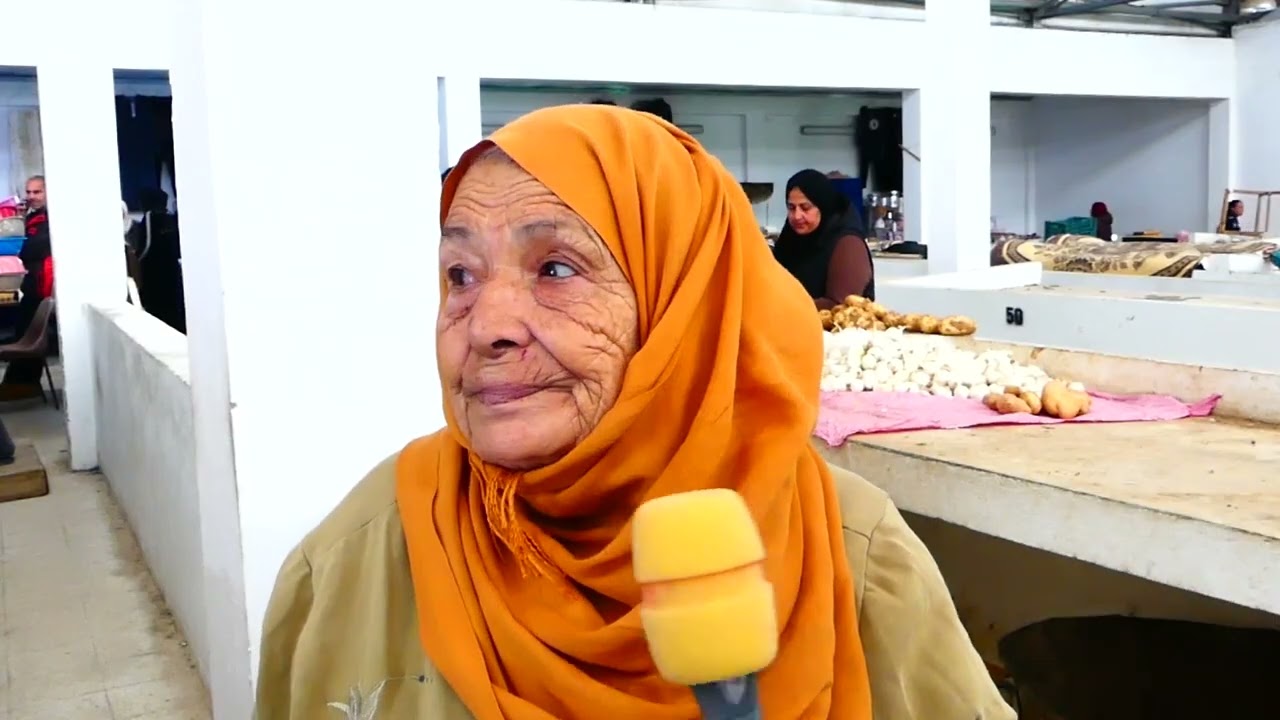 بنتي في موقوفة في السجن بريئة نتمنى القضاء يسامحها عندها ثلاثة بنات كان نمو،ت أنا يضيعو صغارها