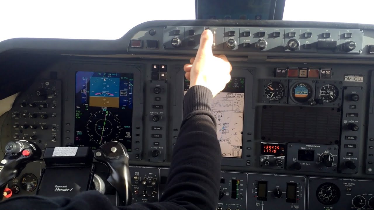 ✈Beechcraft Premier 1a - Multi-Camera Approach & Landing w/ ATC