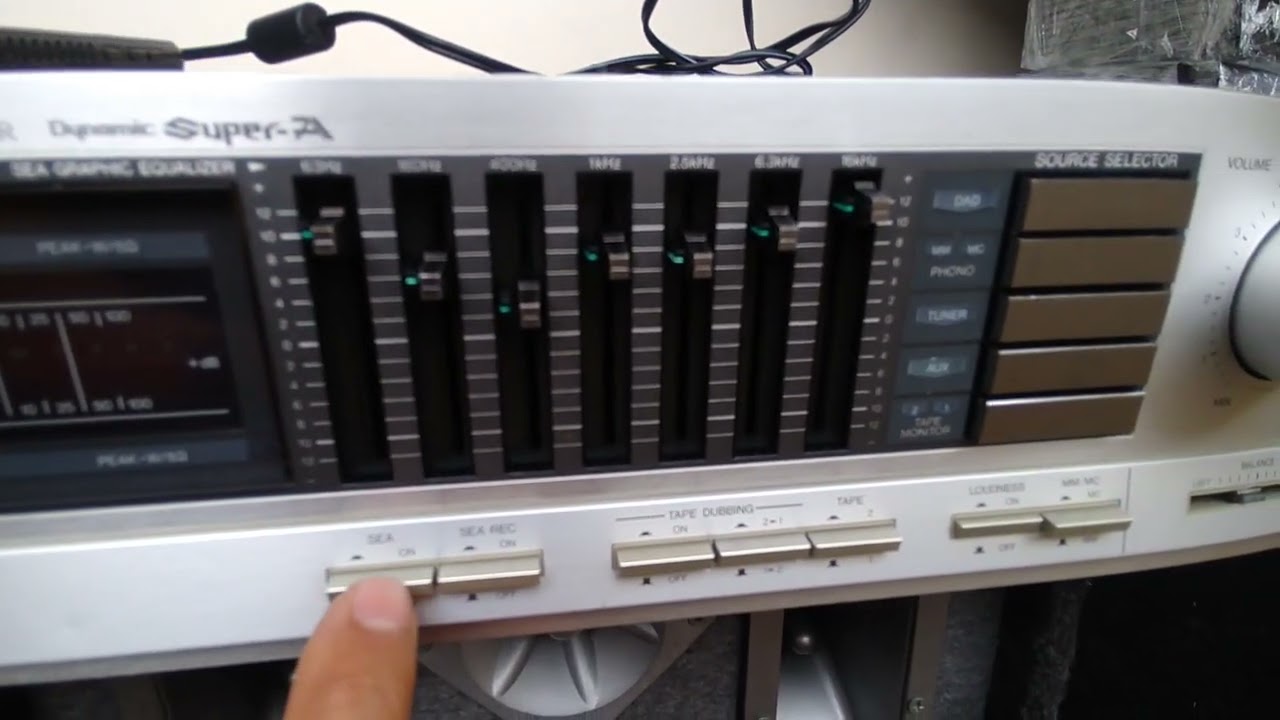 AMPLIFICADOR JVC MODEL A-X 400