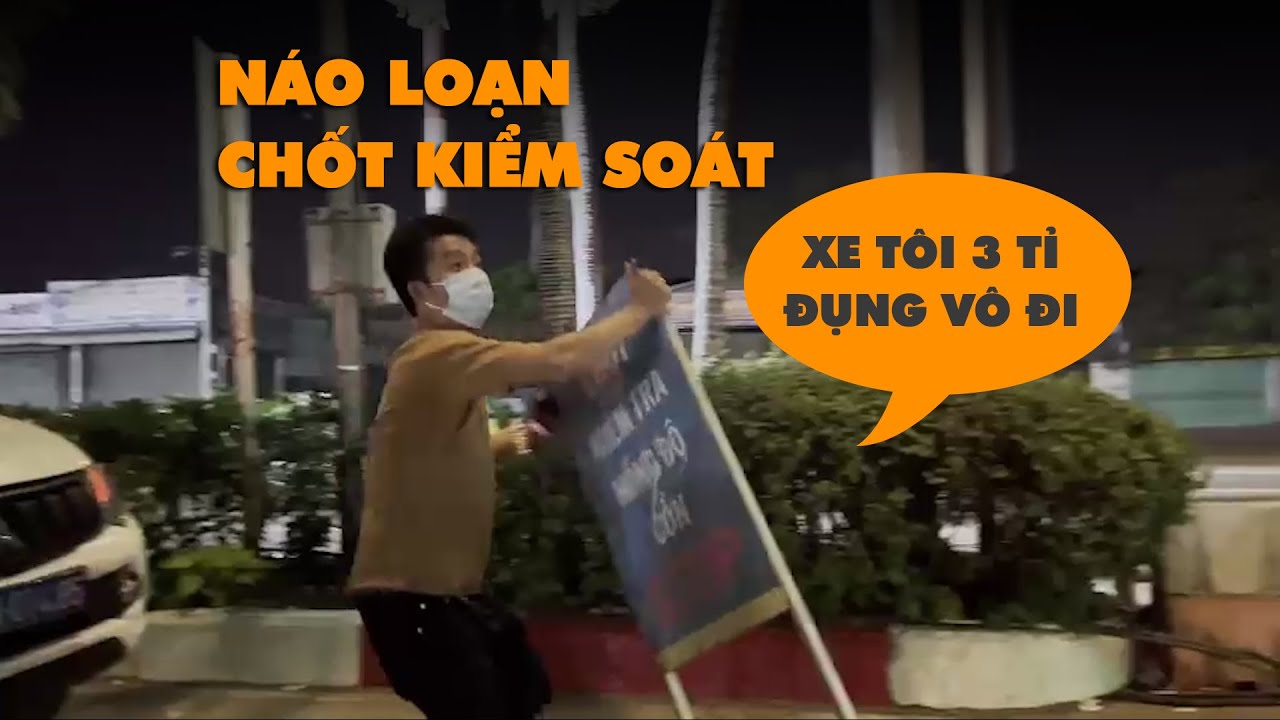 Người đàn ông say xỉn náo loạn chốt đo nồng độ cồn của CSGT