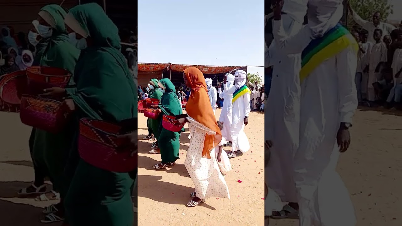 شاهد  عرض تراثي من داخل معسكر عطاش  كل الحب والتقدير  لقبيلة الزغاوة وقبيلة السارا  على هذا الابداع.