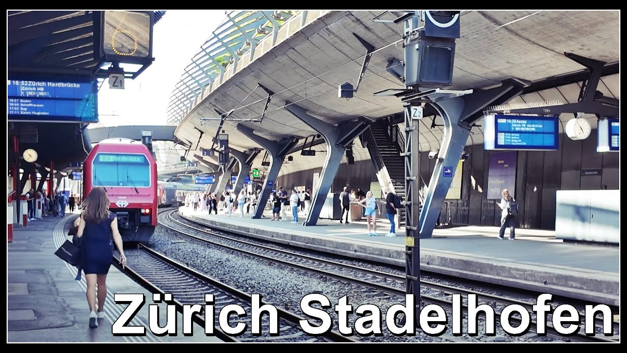 S-Bahnen beim Bahnhof Zürich Stadelhofen