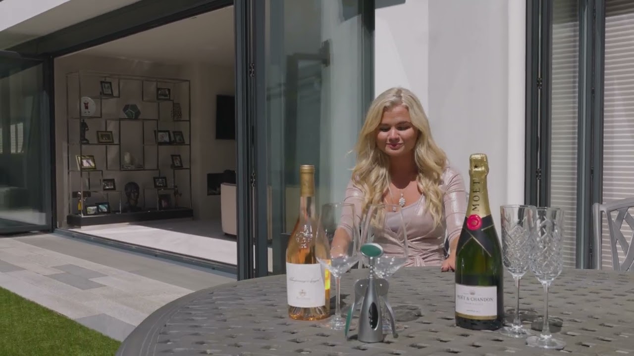 Luxury prime coastal property in Branksome Park, Poole near Sandbanks beach! Luxury property tour