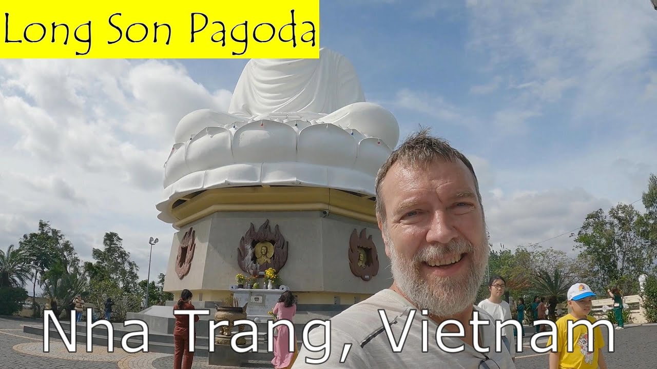 🇻🇳 Nha Trang & Long Son Pagoda (Nha Trang, Vietnam)