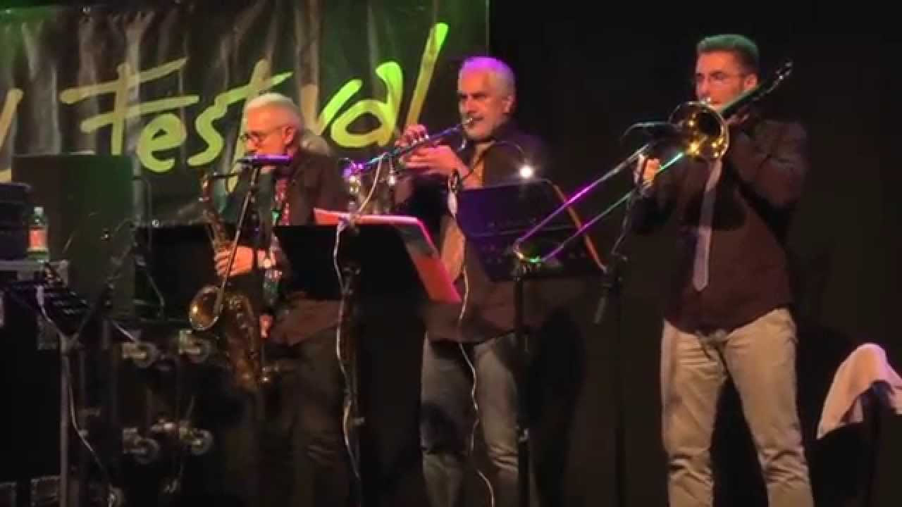 GROOVE CITY featuring RICK HUTTON