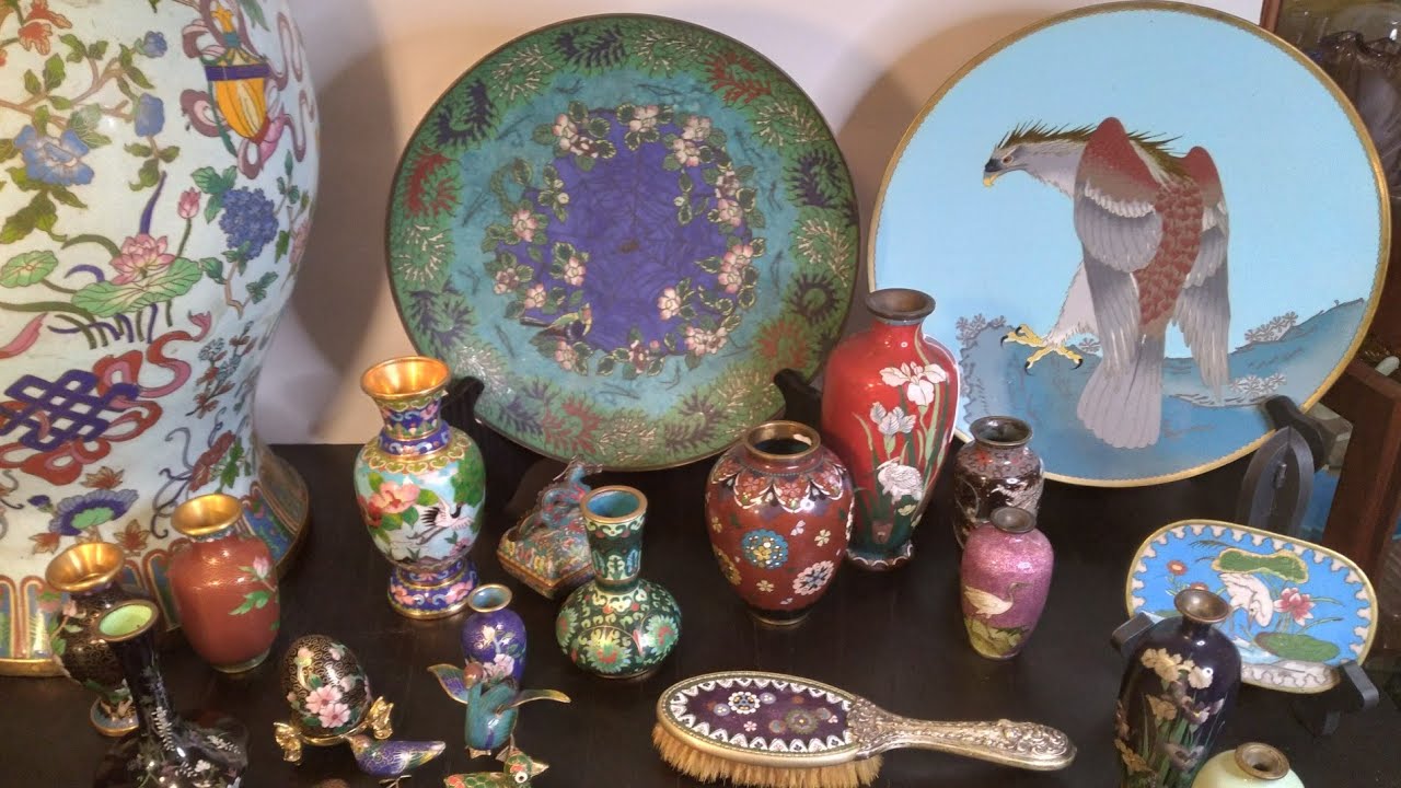 Beginner Cloisonné! A (n unfair) Comparison of Chinese and Japanese styles, techniques, and history!
