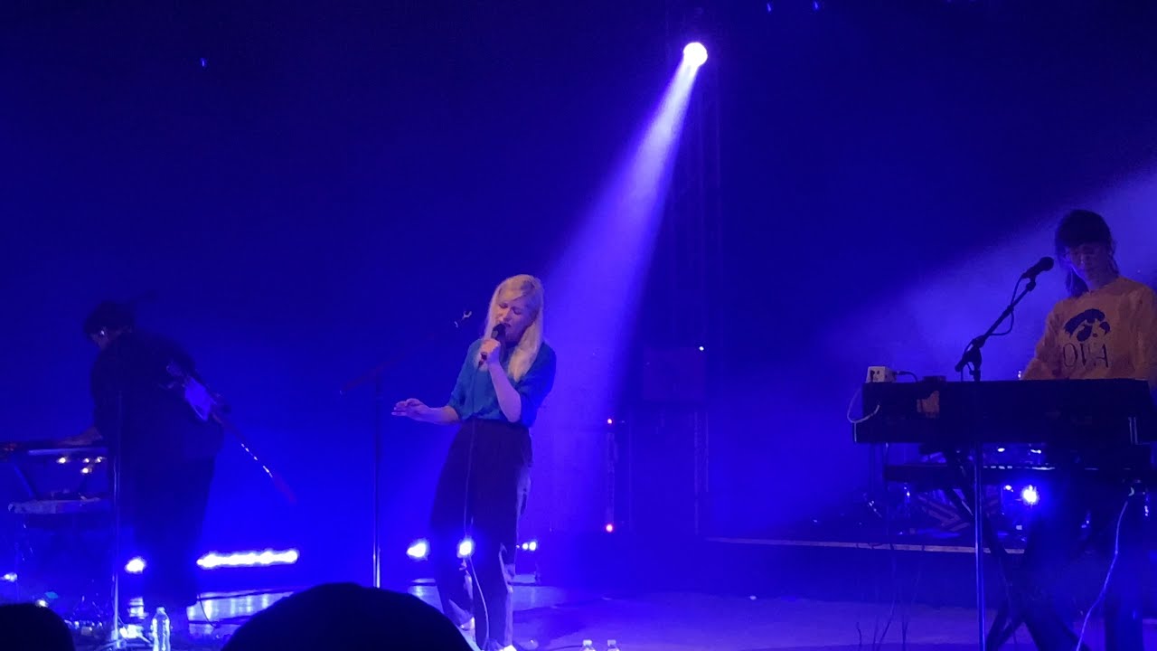 Alvvays - Many Mirrors + Very Online Guy live @ Stubb's BBQ