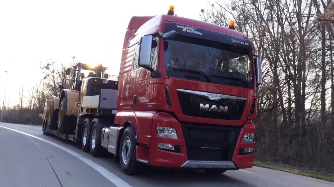 InfoTrucker TV - MAN TGX D38 (Heavy-Duty) @ MAN Trucknology Days 2015 (VIDEO Footage)