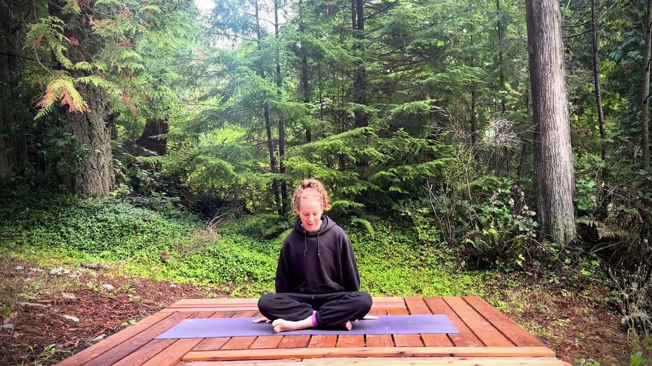 45min Nourishing Yin for Hips, Lower Back and Knees (To Deepen Self-Love)