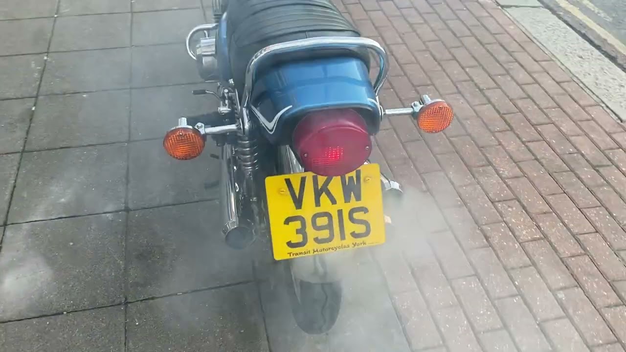 Kawasaki KH250 Triple