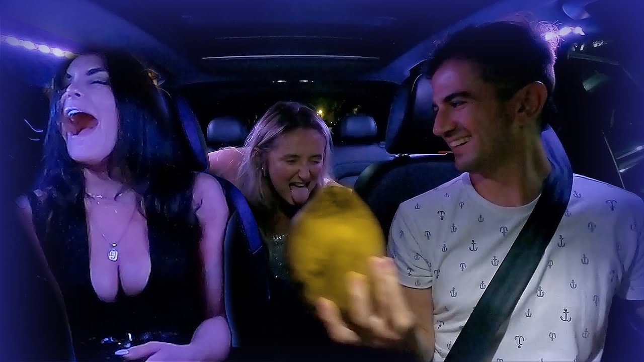 Amerikalı Kız Cevizimi Yaladı (Hindistan) - Amerika'da UBER