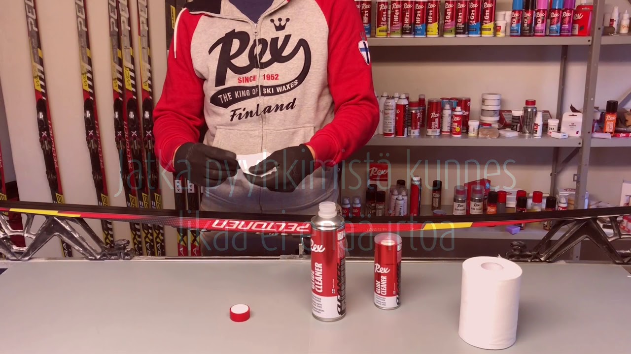 Suksen puhdistus ja pohjavoitelu Rex Glide Cleanerilla
