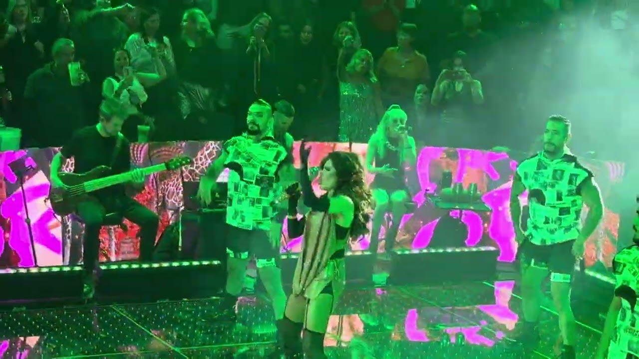 Agárrate - Gloria Trevi en vivo Domo Care Monterrey 15 Dic 2023