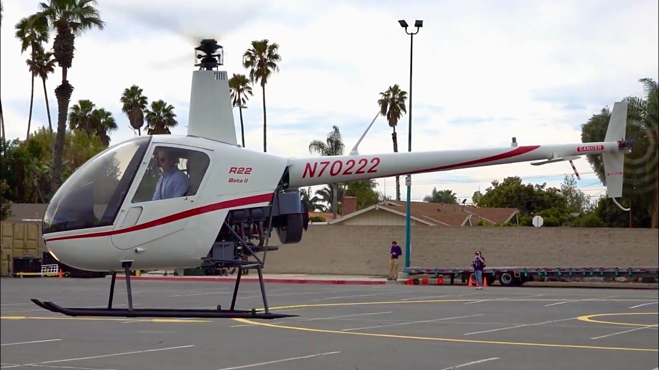 Robinson R22 | Anaheim HAI Heli-Expo 2024 Fly-In #helicopter #aviation #video #cool #engineering
