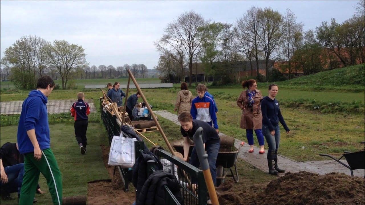 opknappen trapveldje Heumen 2014