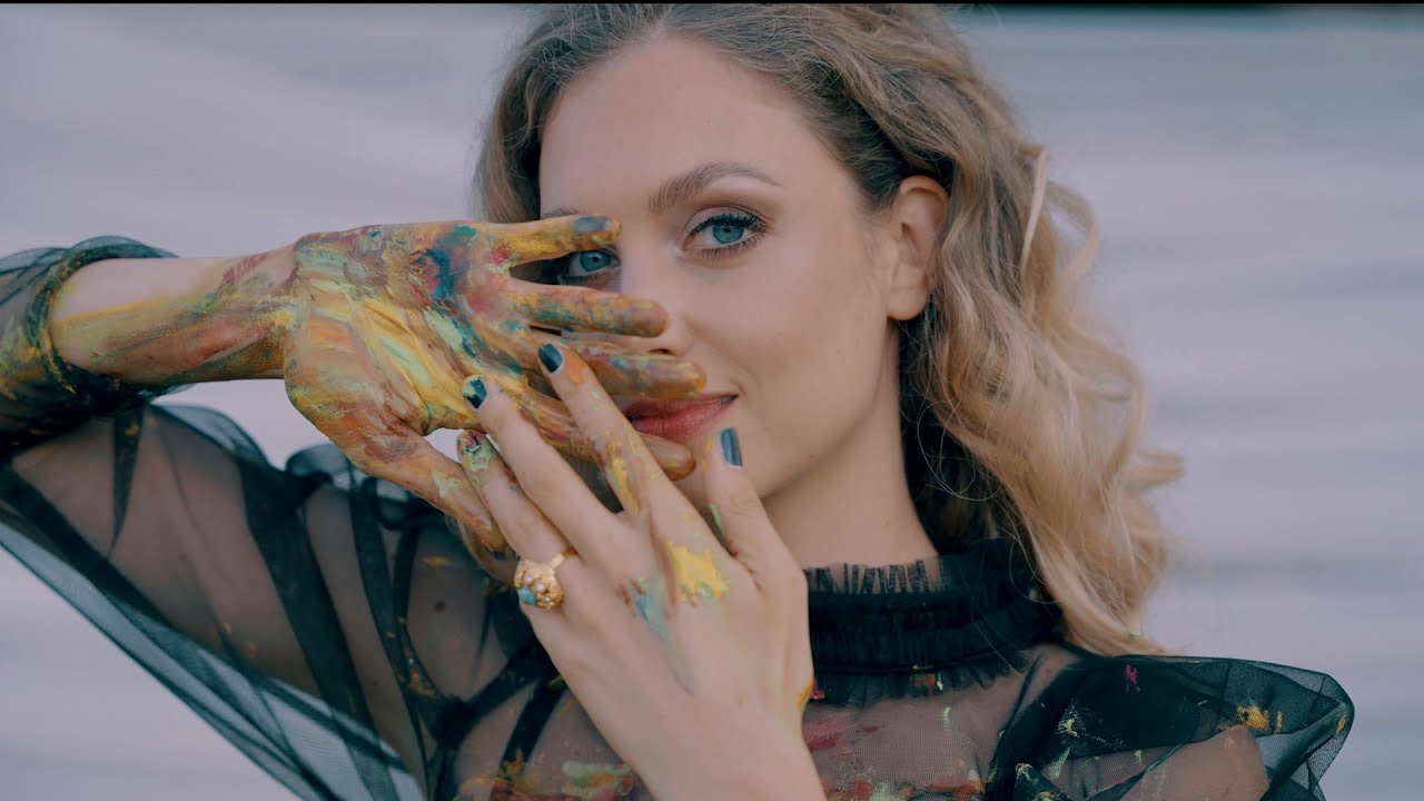HANA WHO - COLOURS (OFFICIAL VIDEO 2022) HD