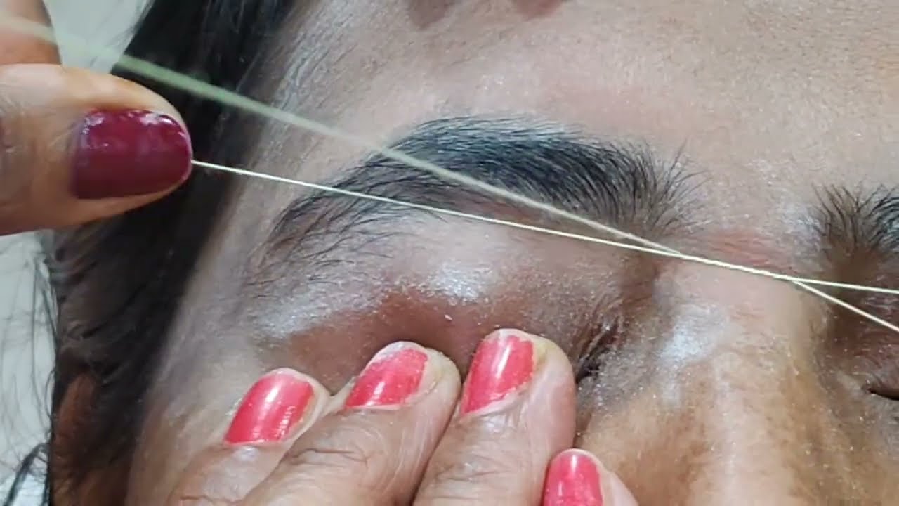 eyebrow#threading#आइब्रो थ्रेडिंग#यदि आइब्रो झुका हुआ हो तो उसको कैसे सेpदें#aradhna  makeover 
