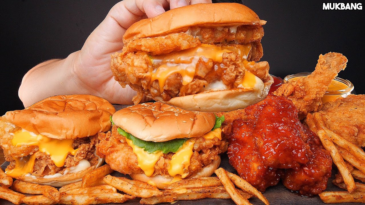 бургер и жареный цыпленок KFC BURGERS 🍔 CHICKEN 🍗 FRENCH FRIES 🍟 ASMR MUKBANG