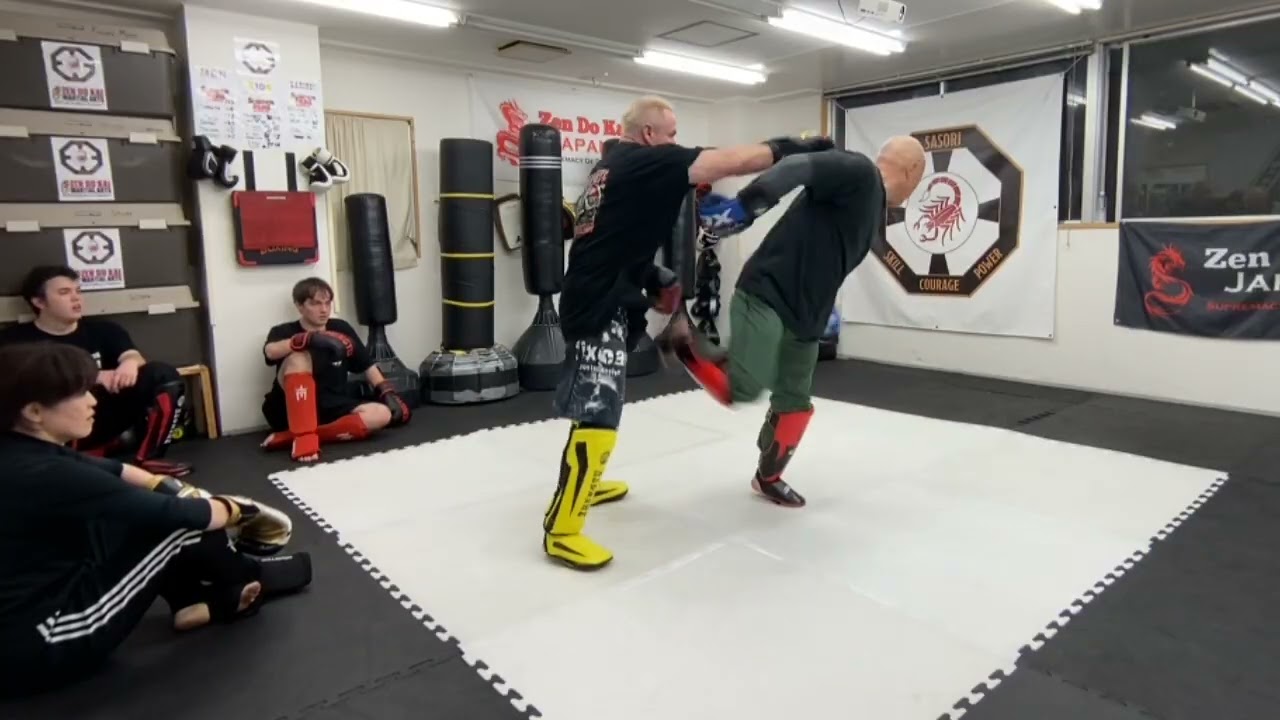 Monday light sparring 