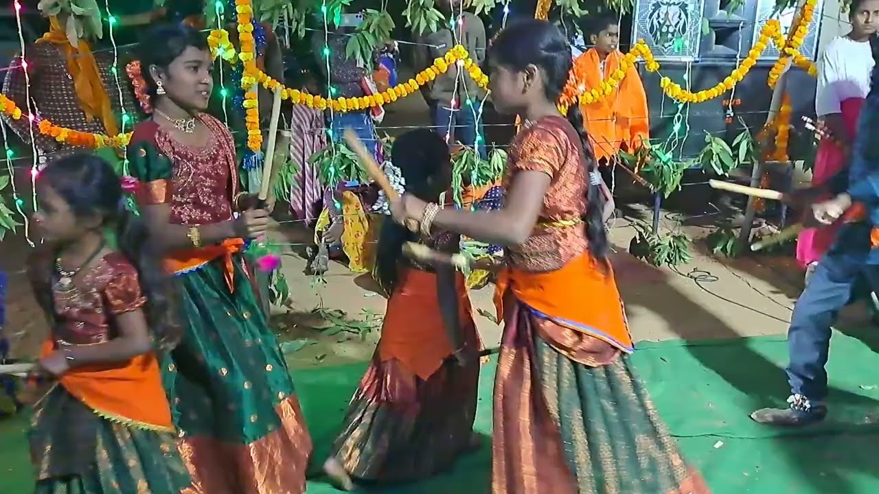 * ఆడొద్దు మామ కోడి పందెము * బి.కొత్తకోట బీసీ కాలనీ శ్రీవెంకటేశ్వర కోలాటం బృందం గజ్జపూజలో 13-12-2025
