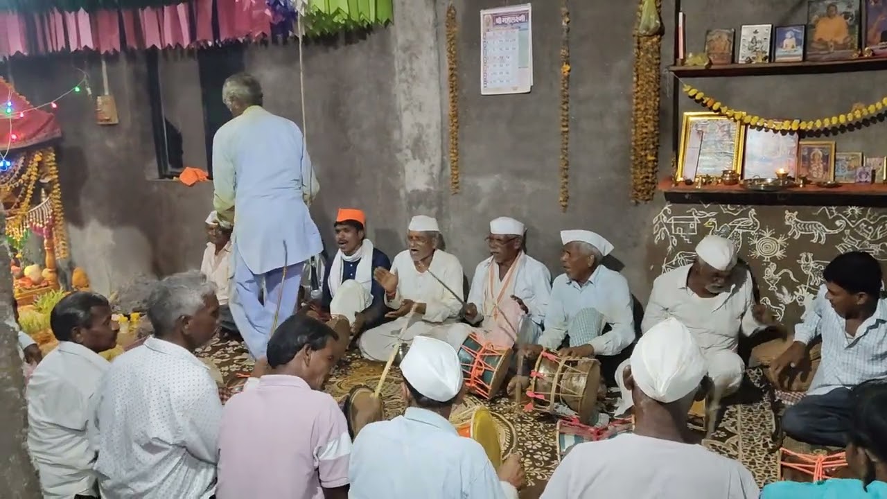 आदिवासी संस्कृति घट्यादेव रात जागरण करताना अंबापुर (चिखलपाडा) ता जी नंदूरबार 