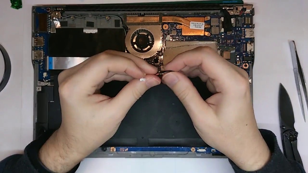 Замена батарейки Bios в ноутбуке Samsung