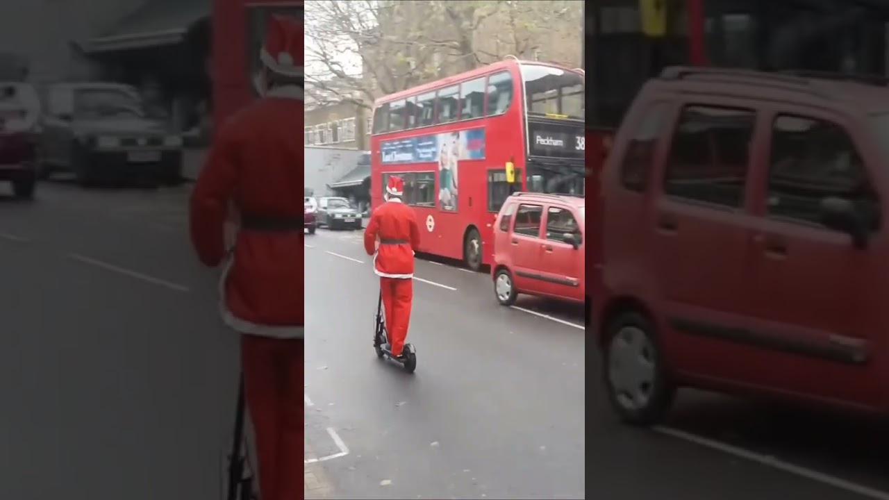 Driving home for Christmas🤕 #electronicmusic #christmas #santa #fail #shorts  📹: _funny_fails_xd