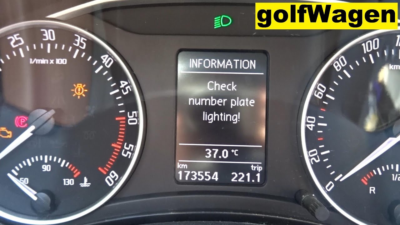 Skoda Octavia 2 number plate light replacement