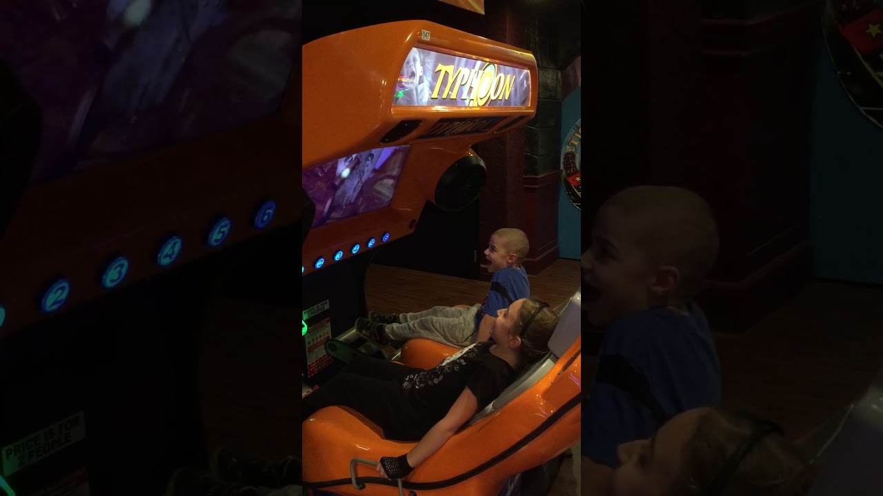 INTENSE & CRAZY WILD TYPHOON MOTION RIDE AT NEW YORK NEW YORK IN LAS VEGAS