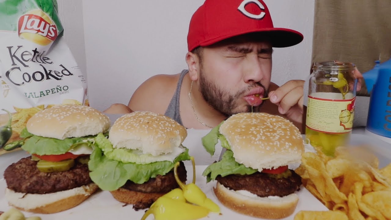 ЛЕТНИЕ БУРГЕРЫ ДОМАШНИЕ БУРГЕРЫ + КАРТОФЕЛЬНЫЕ ЧИПСЫ MUKBANG EATING SHOW