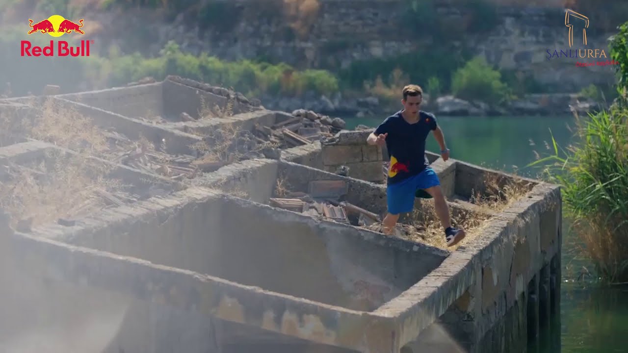 Freestyle: Free Running/Parkour Redbull Halfeti Performance Alexander Titarenko