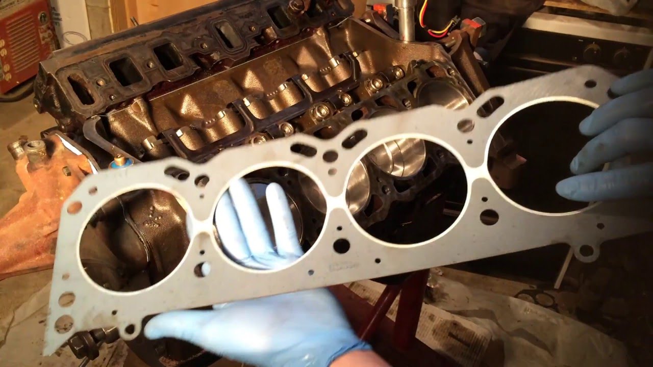 Installing the cylinder heads
