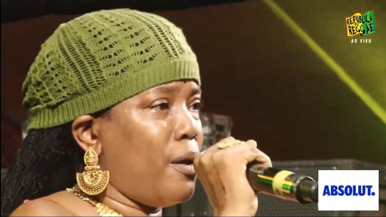 Dezarie - Live at República do Reggae Salvador-Ba Brasil 2022 Part 1