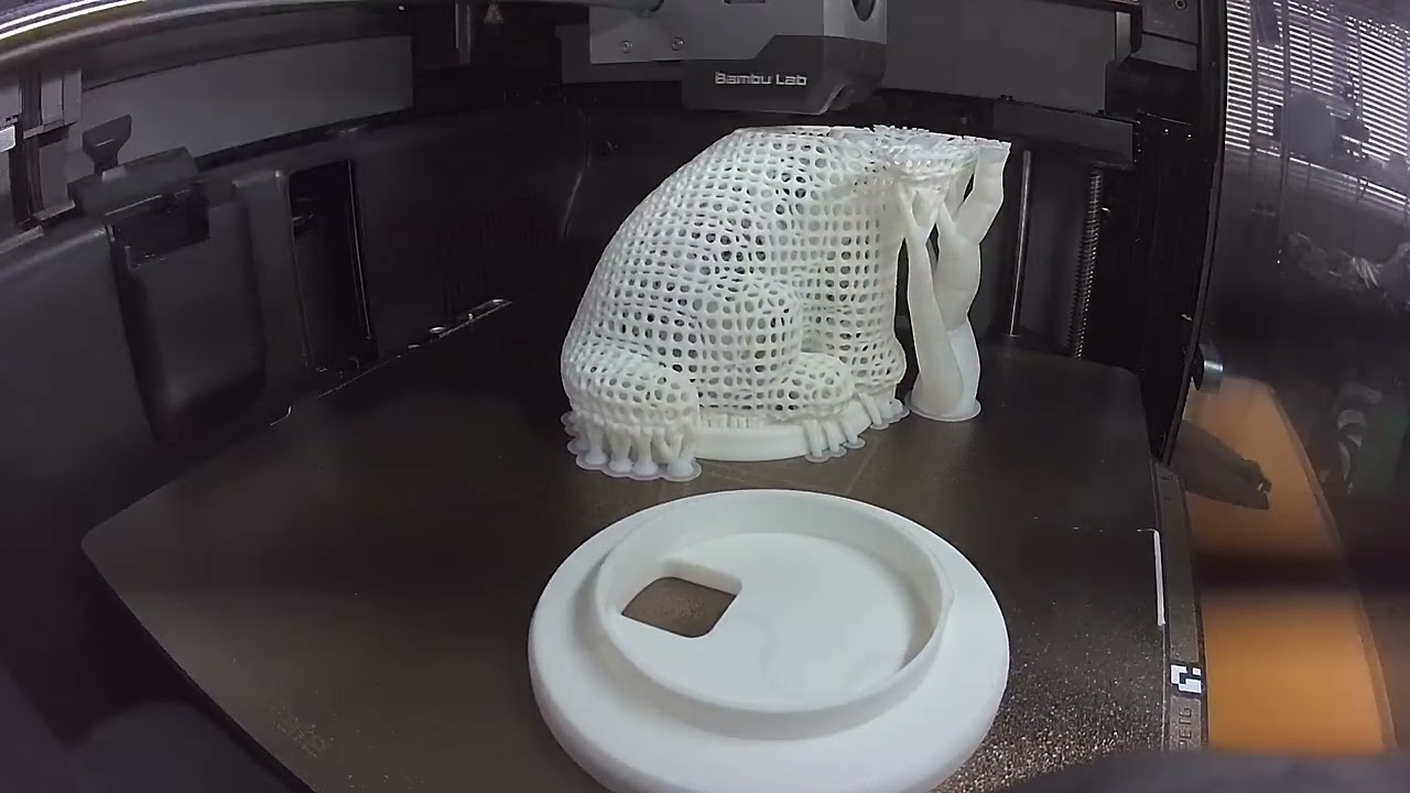 3D Printed Dog Lamp