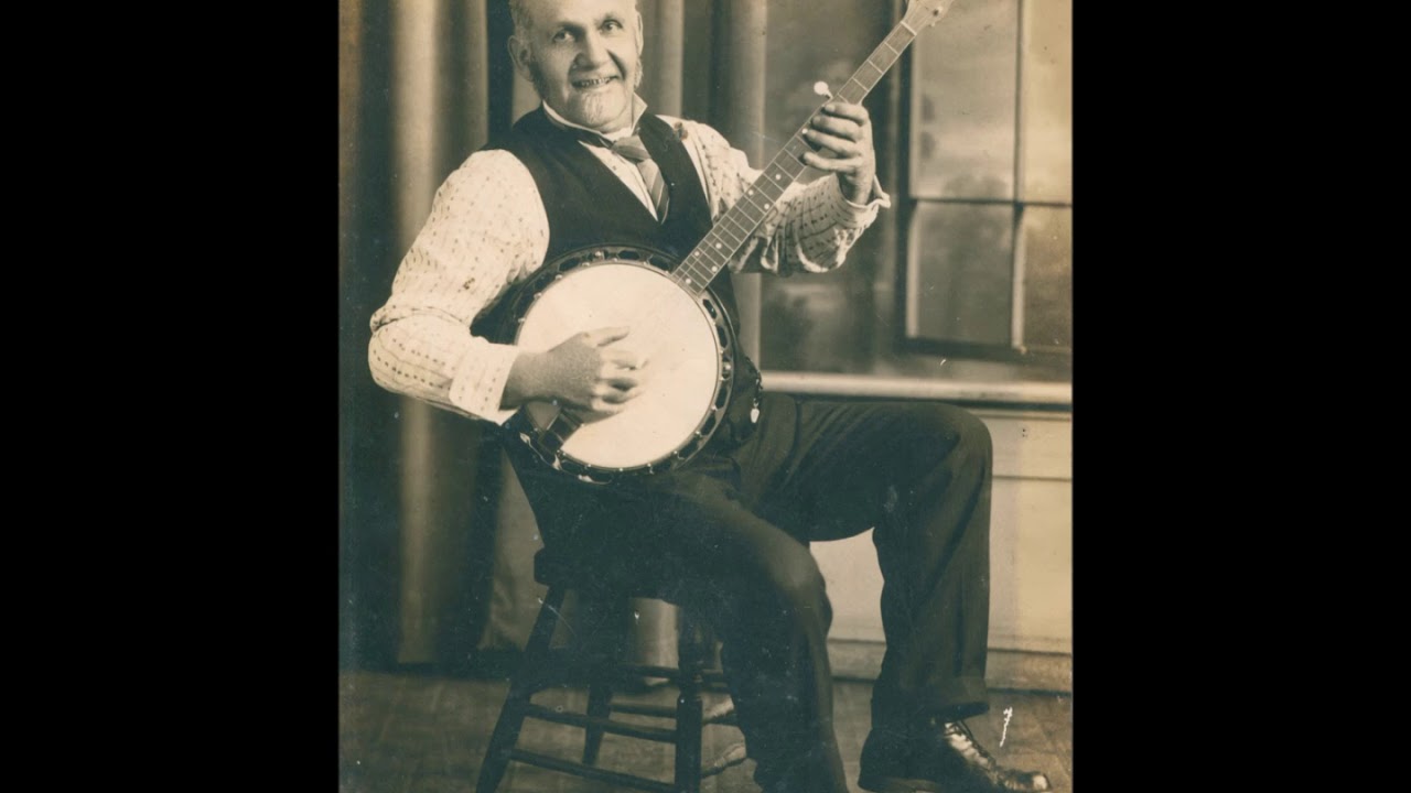 Uncle Dave Macon - On The Dixie Bee Line (In That Henry Ford Of Mine) 1927 (Ford Car Songs)