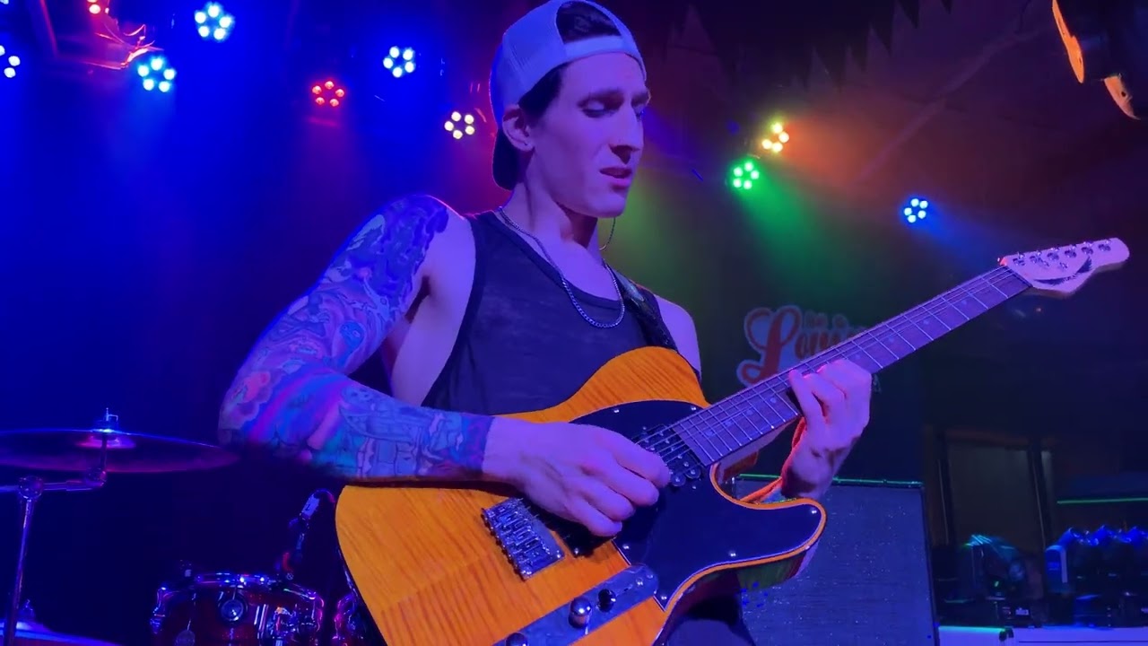 Jacky Vincent Soul Shines Through LIVE Front Row POV At The Loving Touch In Ferndale, MI 11/25/2018