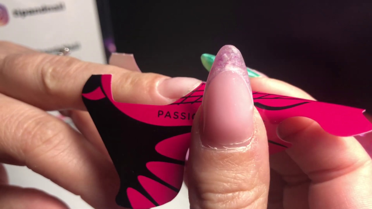 Mandorla - Allungamento con cartina (Nail Form) - Step by Step