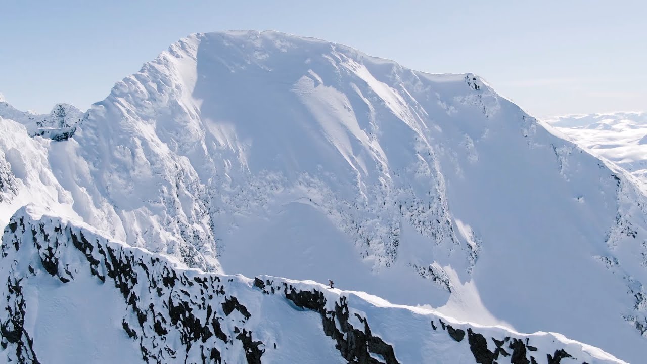 Dropping into a an icy 50° couloir without rope at 
