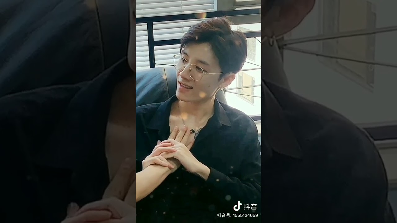 Tam Tam - Tiểu Nghệ - Vạn Vạn ~ Hội bạn thân nồng nặc mùi đam mỹ a ~ 😂