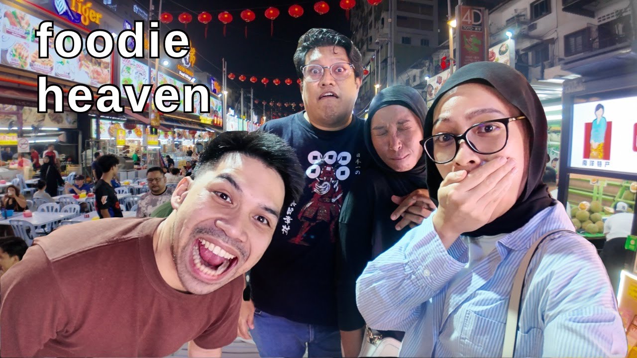 Trying KL's Night Market Street Food | Jalan Alor