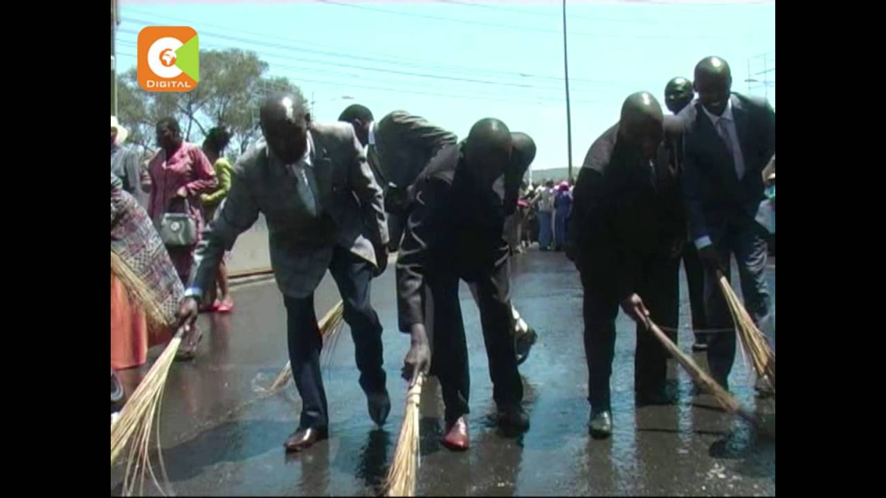 Followers of Prophet Owuor wash roads with soap